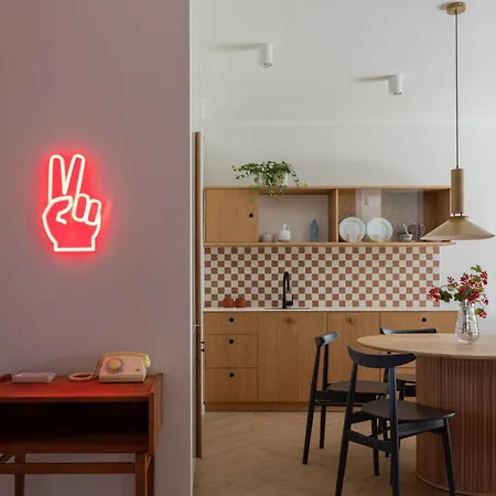 דירה Solidarnosc Three Bedrooms & Garden