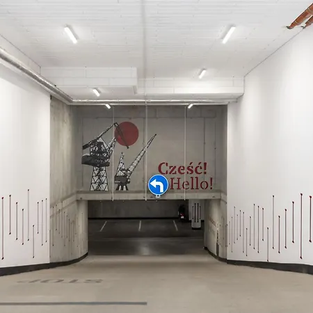 شقة Solidarnosc Three Bedrooms & Garden *