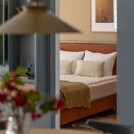 Solidarnosc Three Bedrooms & Garden גדנסק