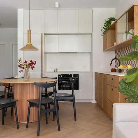 Solidarnosc Three Bedrooms & Garden *