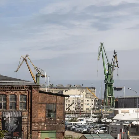 דירה Solidarnosc Three Bedrooms & Garden