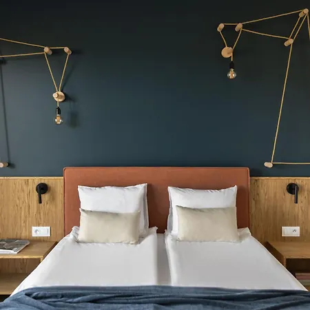 Solidarnosc Three Bedrooms & Garden גדנסק