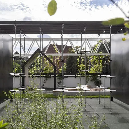 Solidarnosc Three Bedrooms & Garden