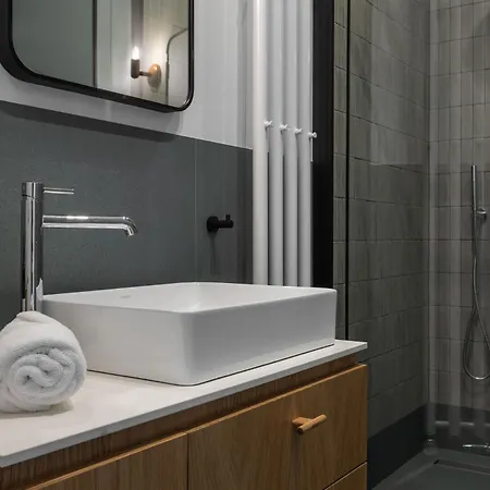 شقة Solidarnosc Three Bedrooms & Garden غدانسك