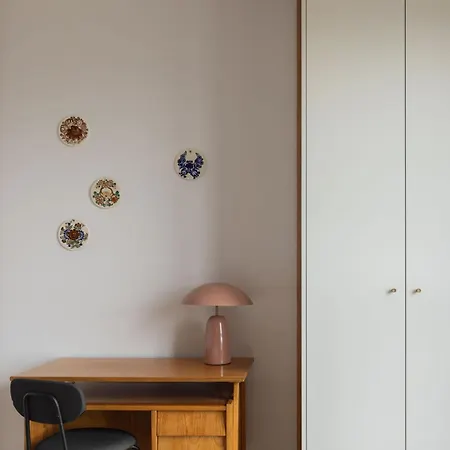 Solidarnosc Three Bedrooms & Garden *