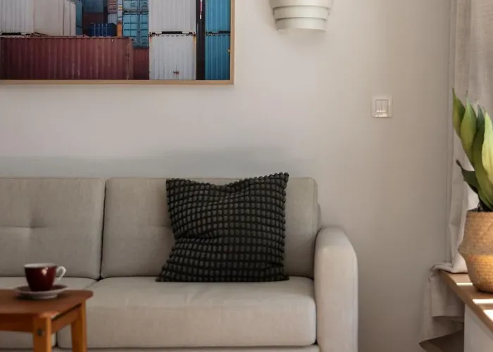 Daire Solidarnosc Three Bedrooms & Garden Gdansk