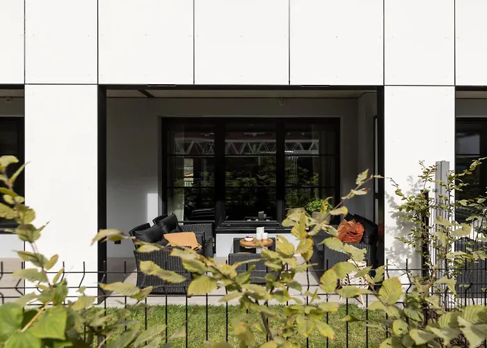 Solidarnosc Three Bedrooms & Garden Daire Gdansk