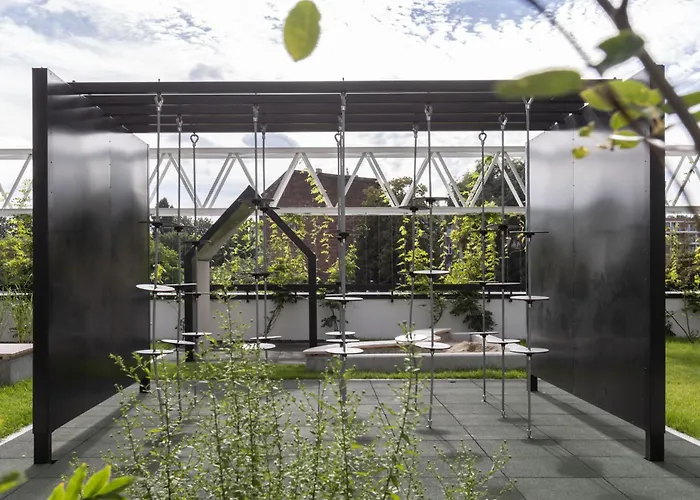 Solidarnosc Three Bedrooms & Garden