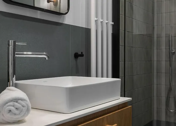 Daire Solidarnosc Three Bedrooms & Garden Gdansk