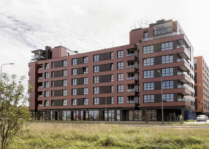 Solidarnosc Three Bedrooms & Garden Daire *